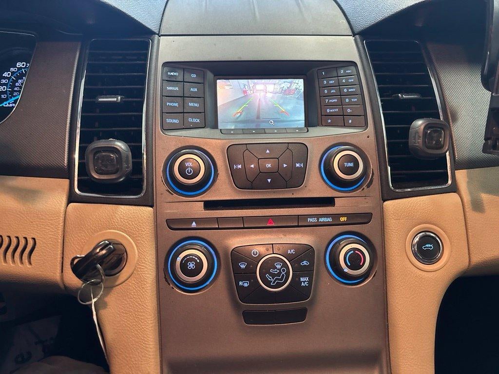 2017 Ford Taurus SE