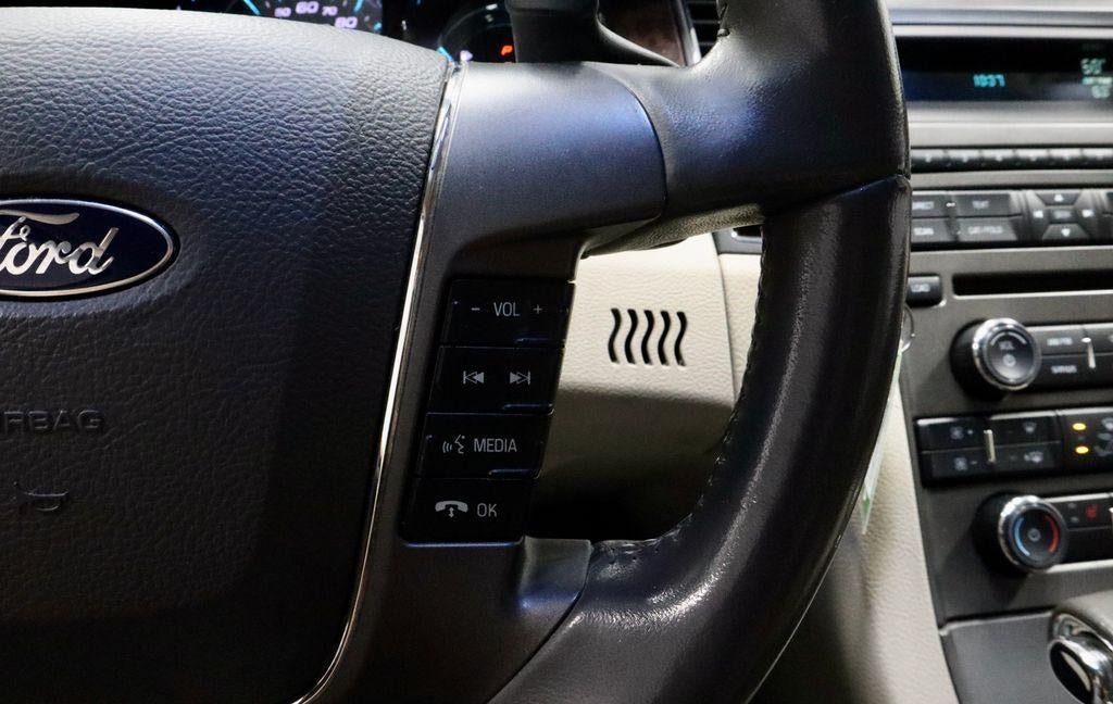 2011 Ford Taurus SEL