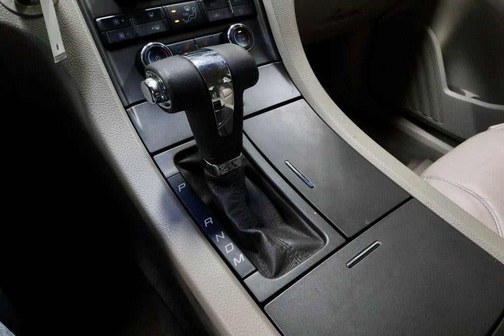 2011 Ford Taurus SEL