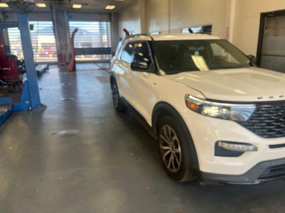 2022 Ford Explorer ST-Line