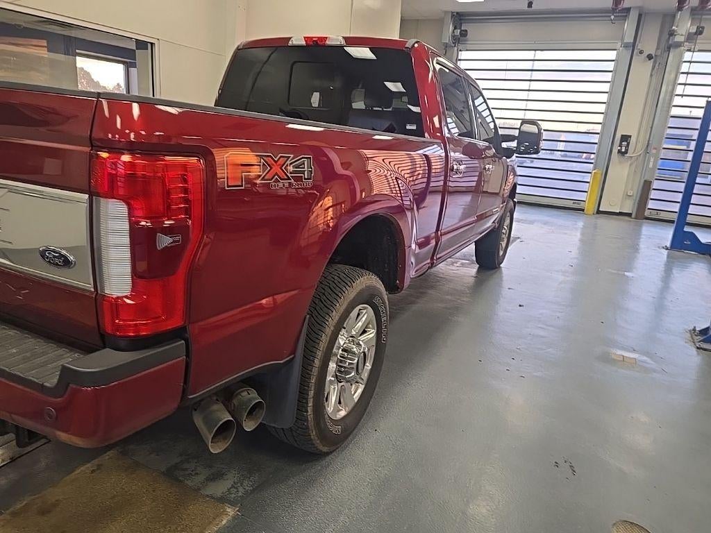 2017 Ford Super Duty F-350 SRW Platinum
