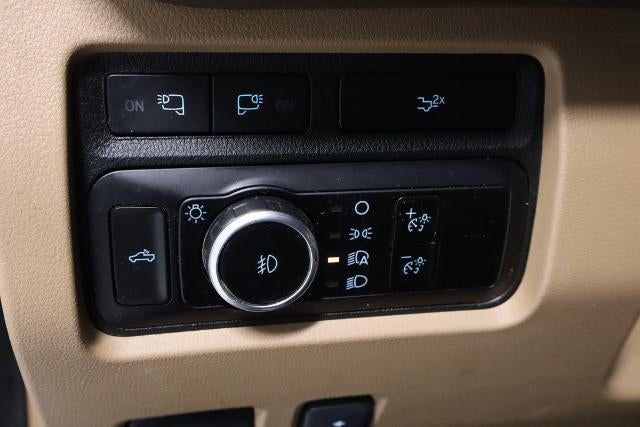 2023 Ford Super Duty F-350 DRW Lariat