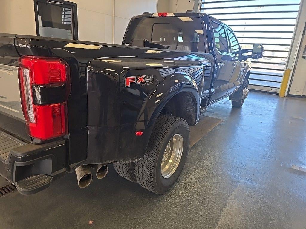 2024 Ford Super Duty F-350 DRW Platinum