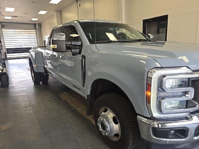 2024 Ford Super Duty F-350 DRW Lariat