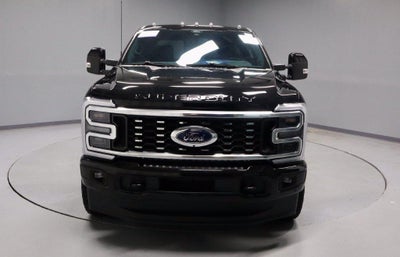 2025 Ford Super Duty F-350 DRW Platinum