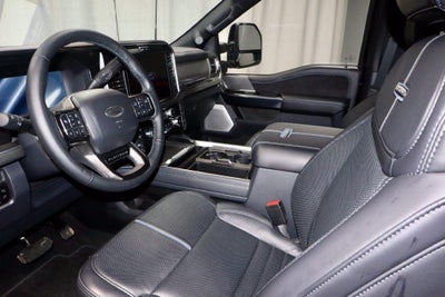 2025 Ford Super Duty F-350 DRW Platinum