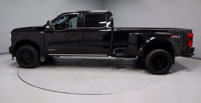 2025 Ford Super Duty F-350 DRW Platinum