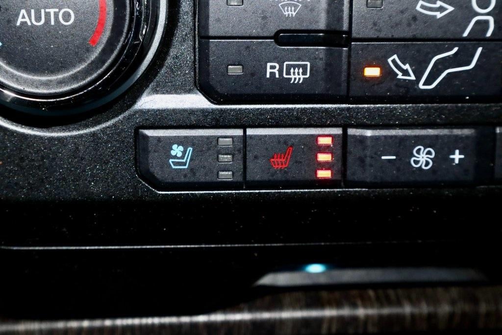 2020 Ford Super Duty F-450 DRW Lariat