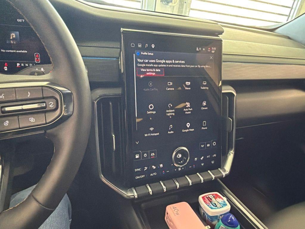 2024 GMC Acadia AT4
