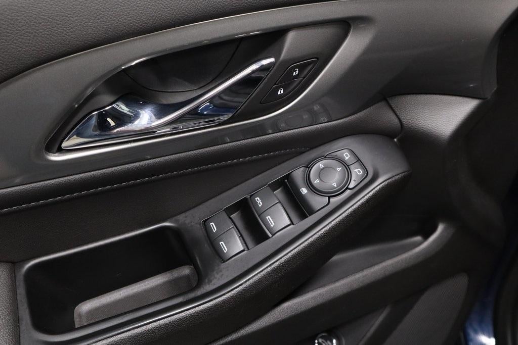 2023 Chevrolet Traverse LT