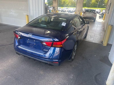 2023 Nissan Altima 2.0 SR