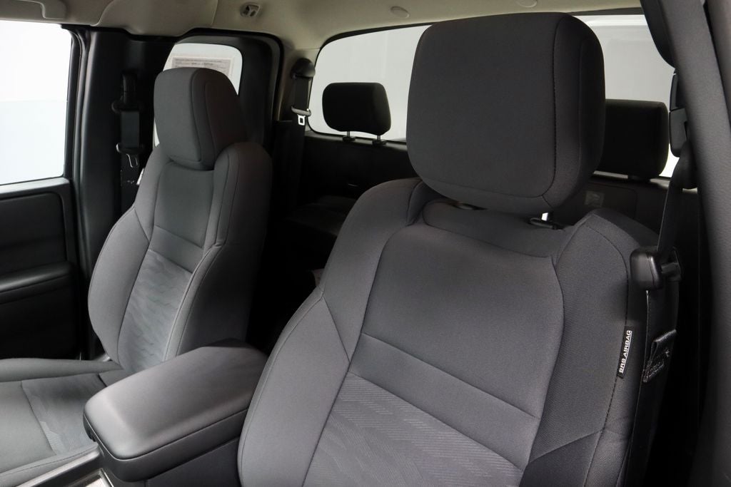 2025 Nissan Frontier S