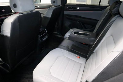 2025 Volkswagen Atlas Cross Sport 2.0T SEL R-Line Black