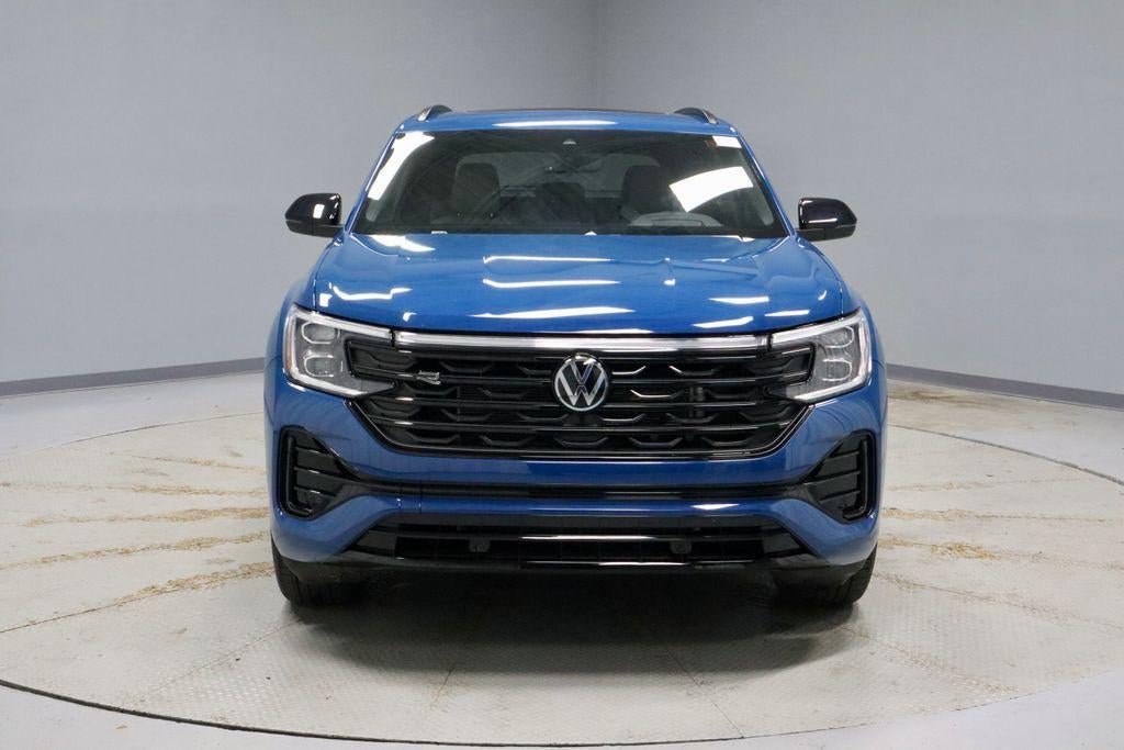 2025 Volkswagen Atlas Cross Sport 2.0T SEL R-Line Black
