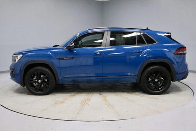 2025 Volkswagen Atlas Cross Sport 2.0T SEL R-Line Black