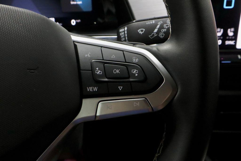 2025 Volkswagen Atlas Cross Sport 2.0T SE w/Technology