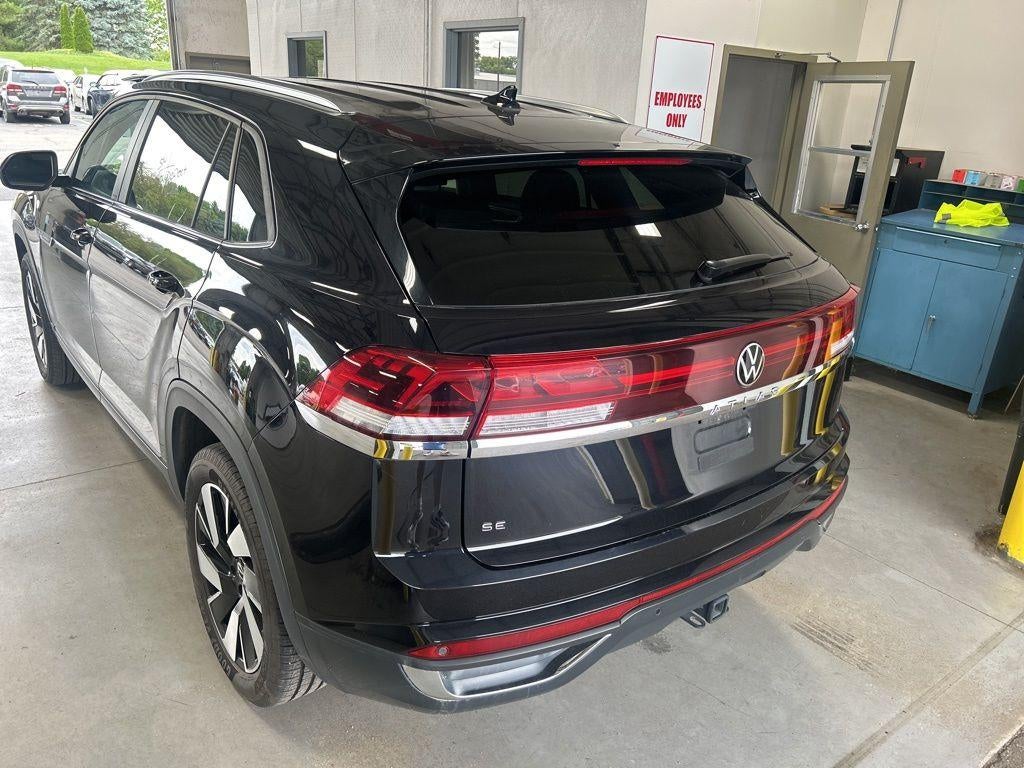 2025 Volkswagen Atlas Cross Sport 2.0T SE w/Technology
