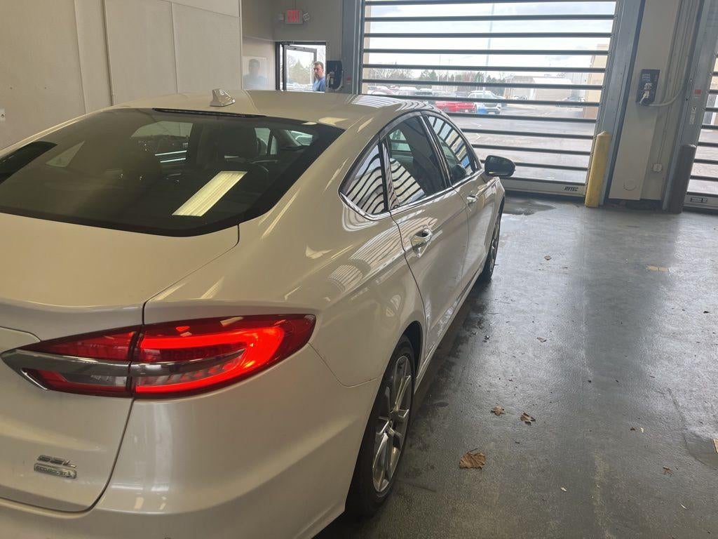 2020 Ford Fusion SEL