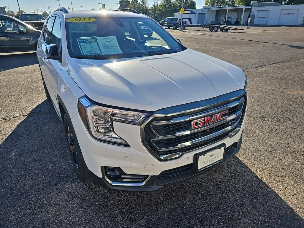 2023 GMC Terrain AT4
