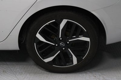 2024 Nissan Versa 1.6 SR