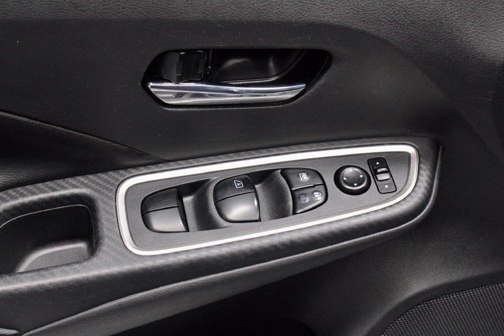 2024 Nissan Versa 1.6 SR