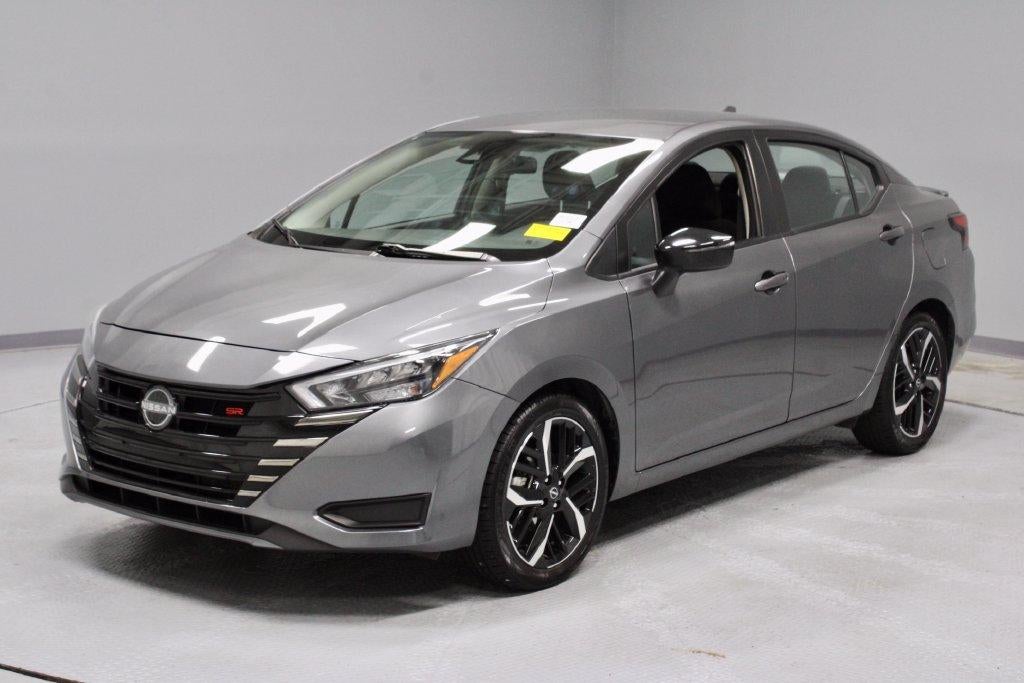 2024 Nissan Versa 1.6 SR