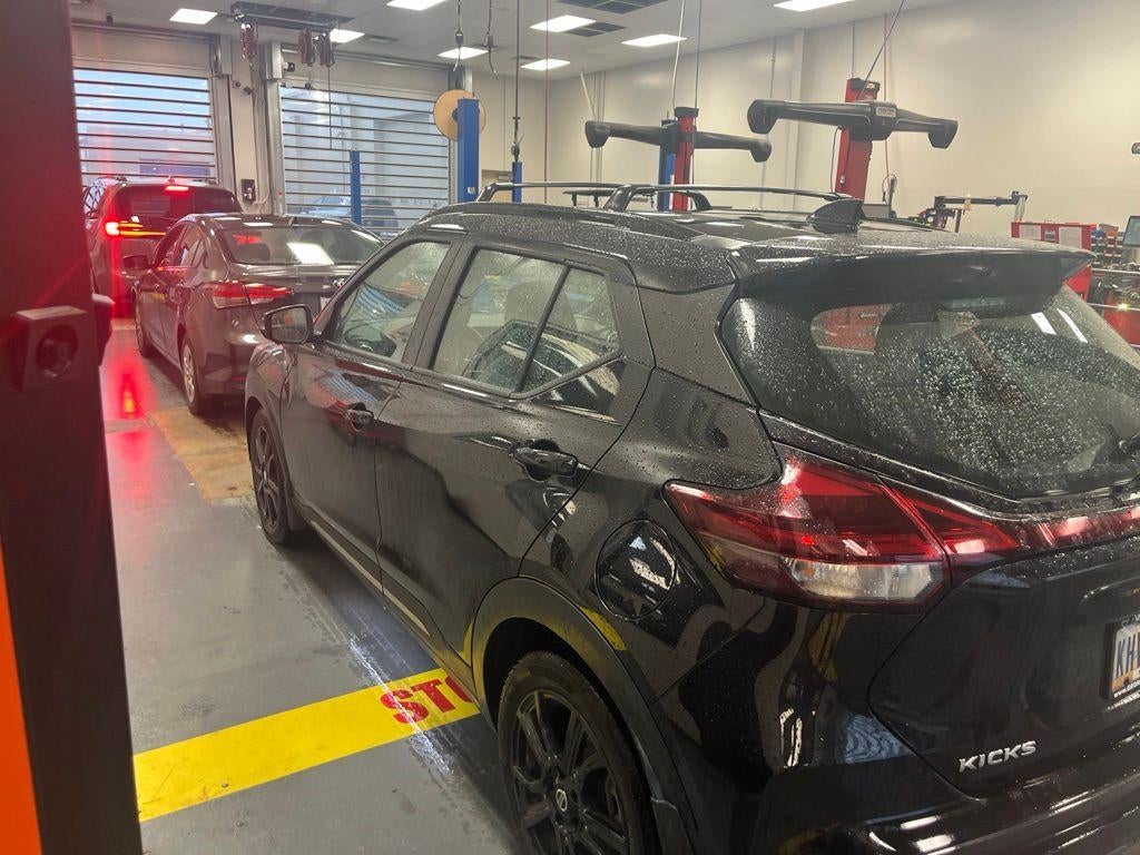 2021 Nissan Kicks SR