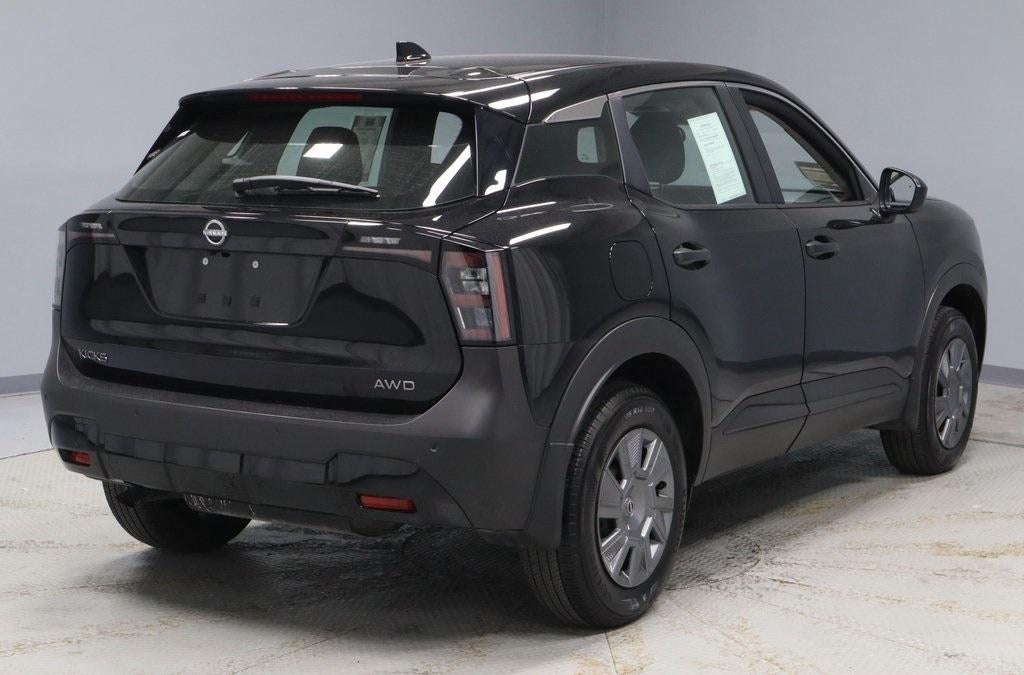2025 Nissan Kicks S