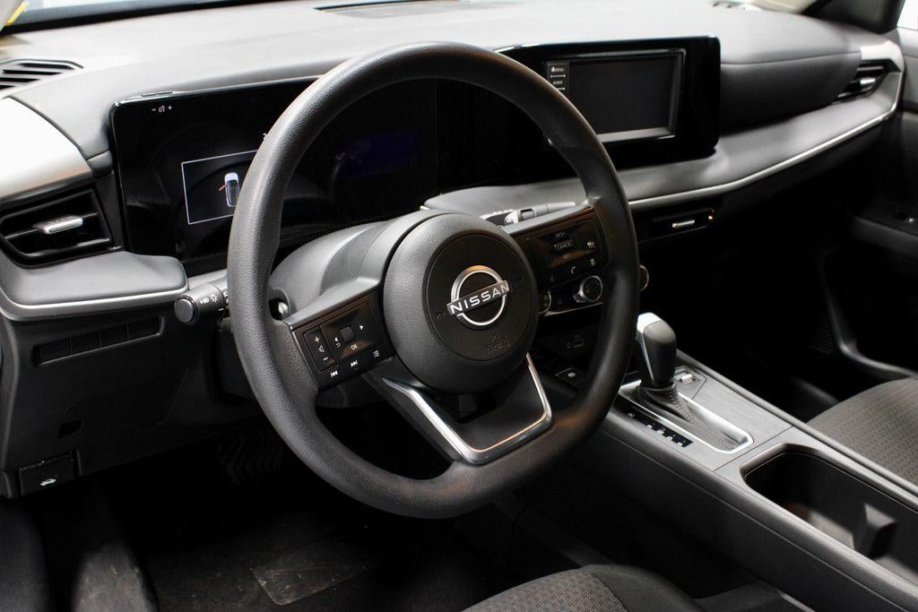 2025 Nissan Kicks S
