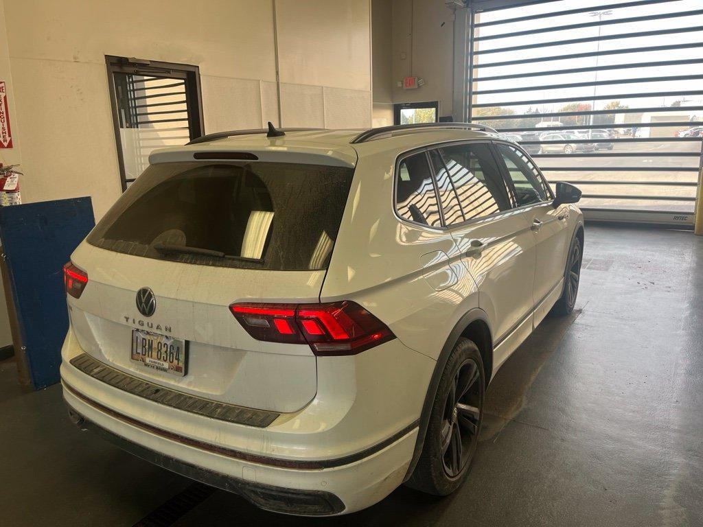 2023 Volkswagen Tiguan 2.0T SE R-Line Black