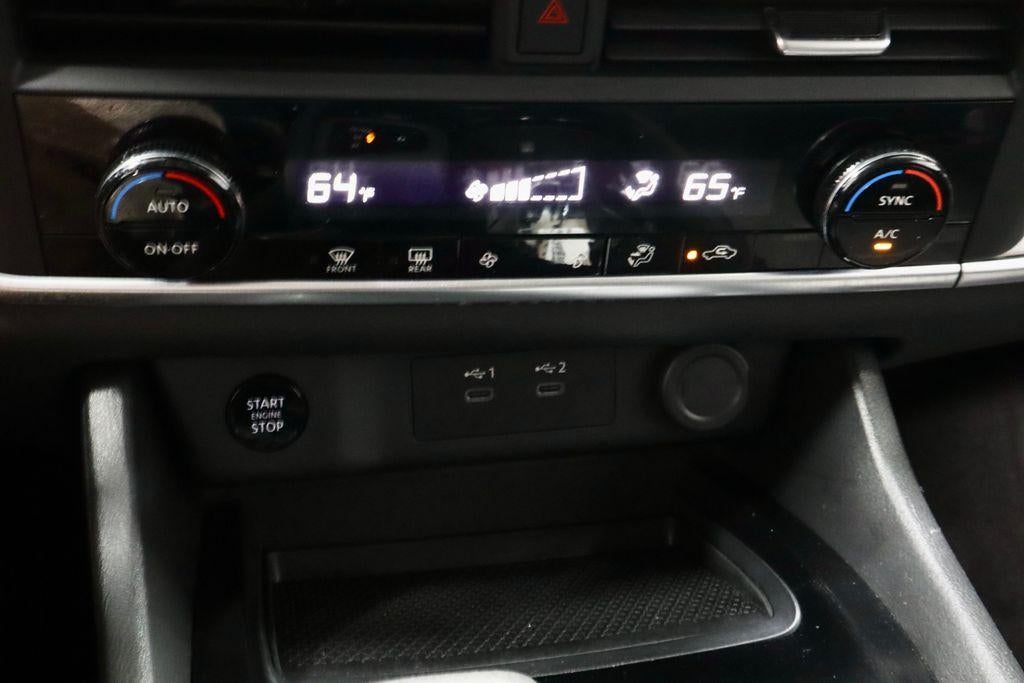 2025 Nissan Rogue SV