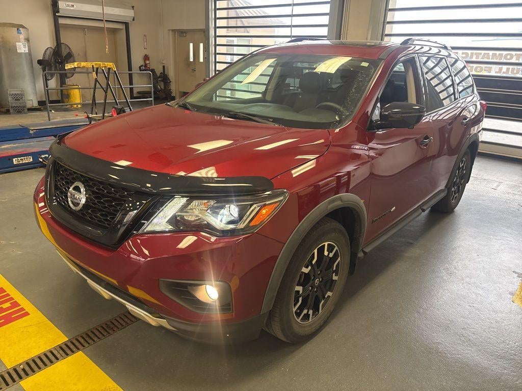 2020 Nissan Pathfinder SL