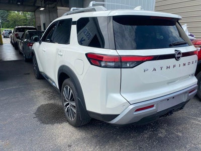 2024 Nissan Pathfinder Platinum