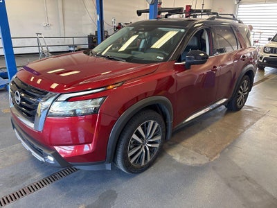 2022 Nissan Pathfinder Platinum