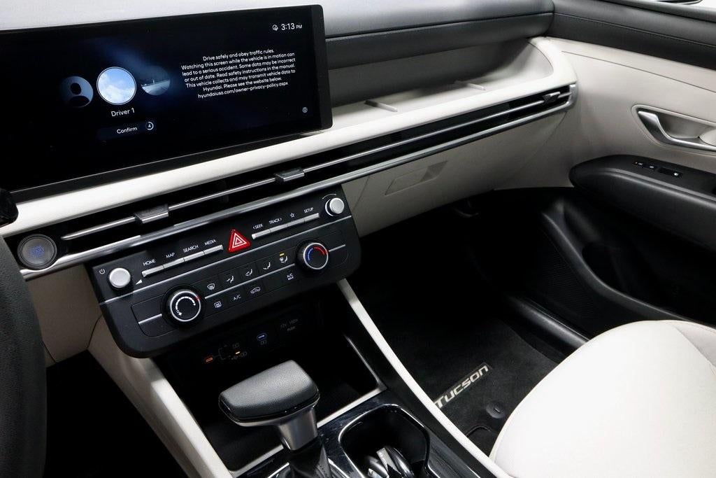 2025 Hyundai TUCSON SE