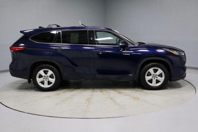 2020 Toyota Highlander LE