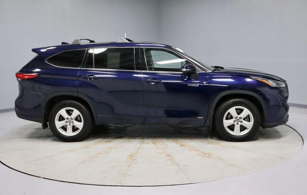 2020 Toyota Highlander LE