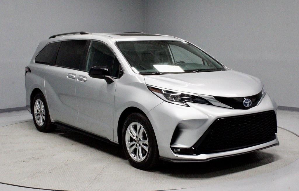 2022 Toyota Sienna XSE