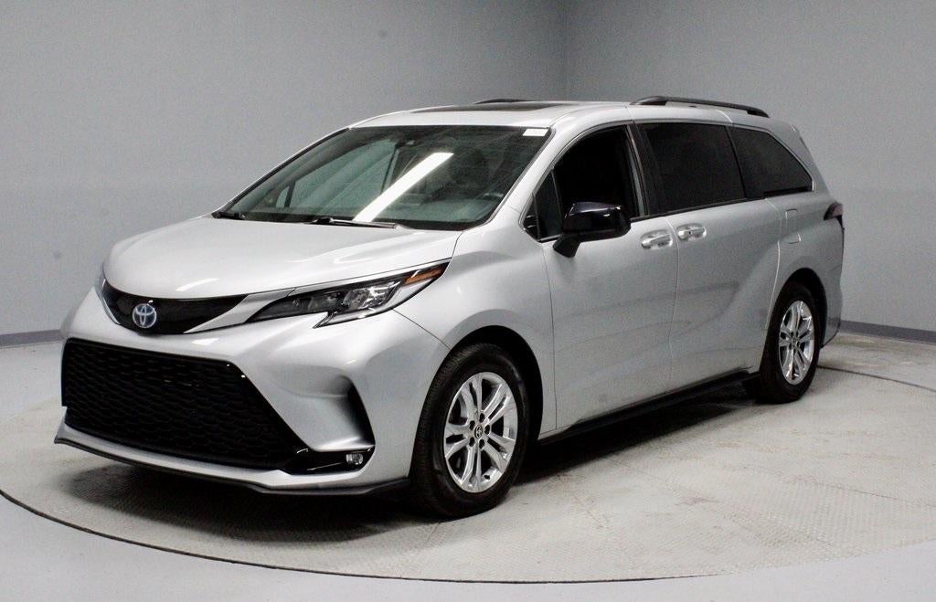 2022 Toyota Sienna XSE