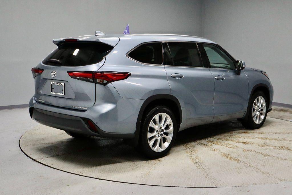 2022 Toyota Highlander Limited