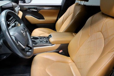 2022 Toyota Highlander Platinum