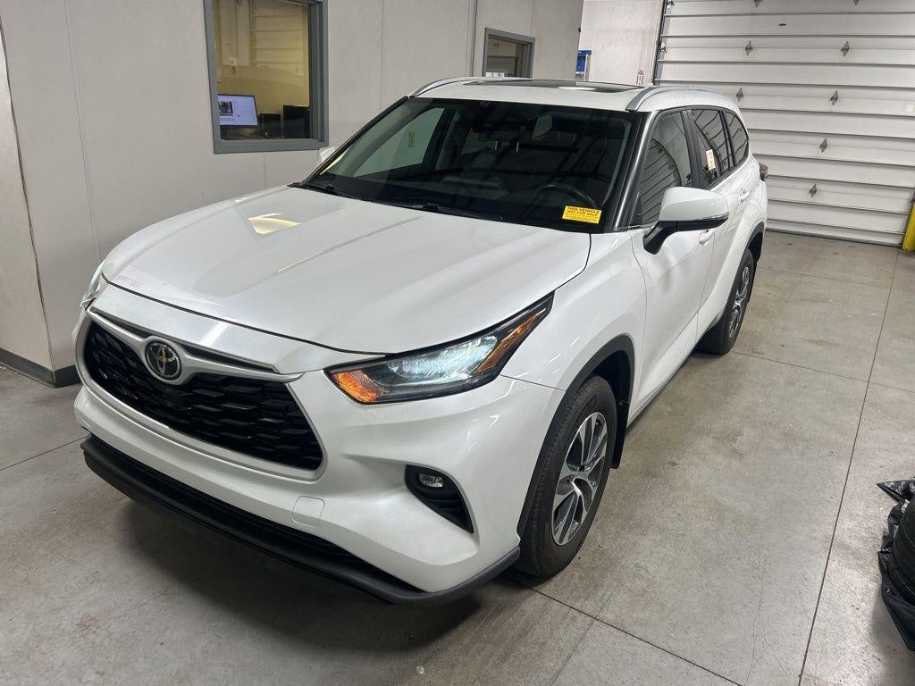 2023 Toyota Highlander XLE