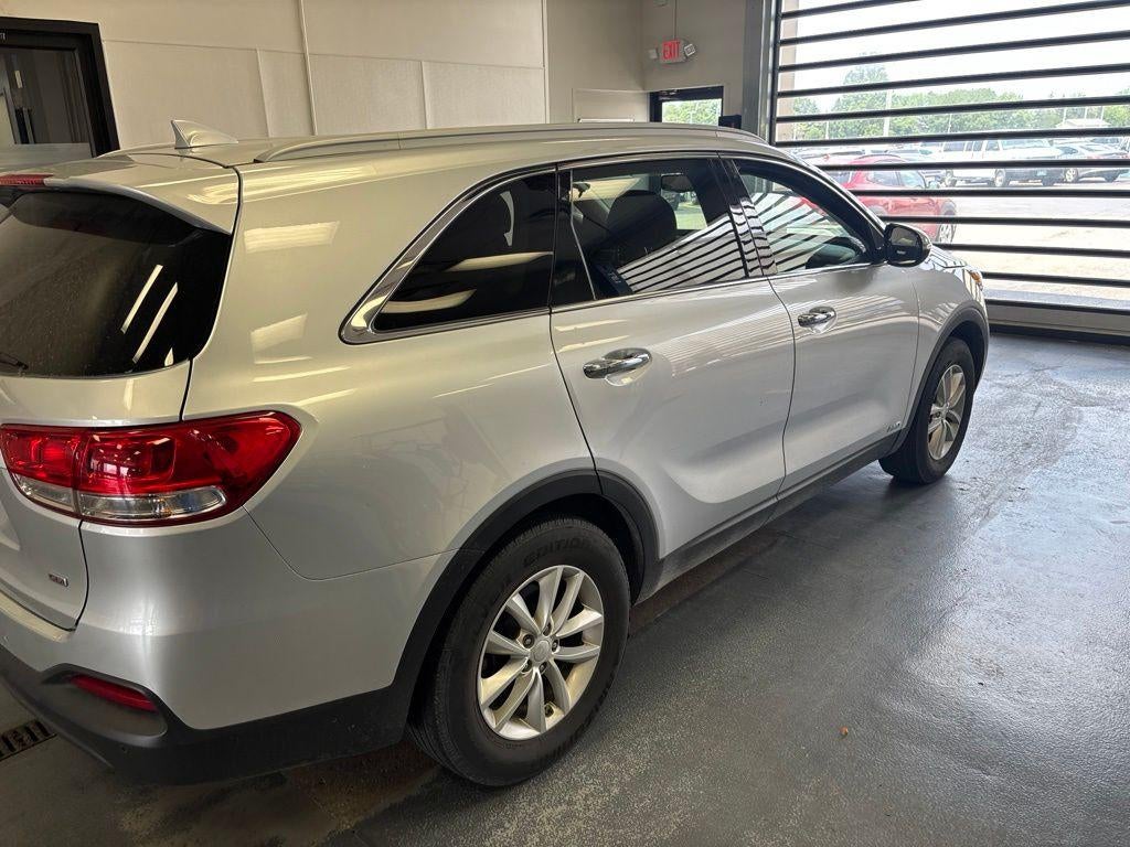 2018 Kia Sorento LX