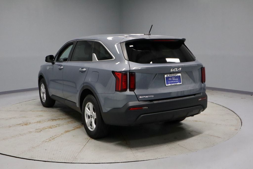 2023 Kia Sorento LX
