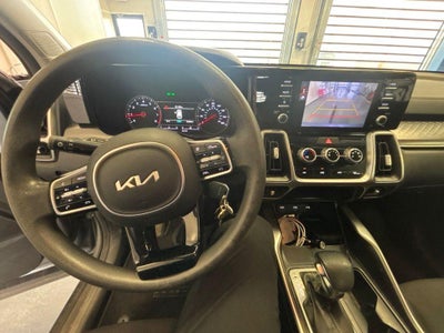 2022 Kia Sorento LX