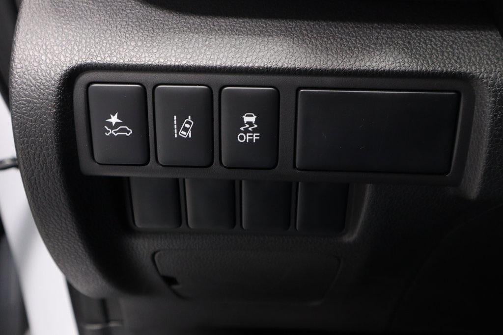 2024 Mitsubishi Eclipse Cross LE