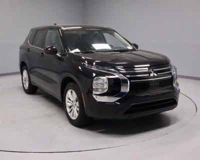 2025 Mitsubishi Outlander ES