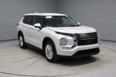 2024 Mitsubishi Outlander ES