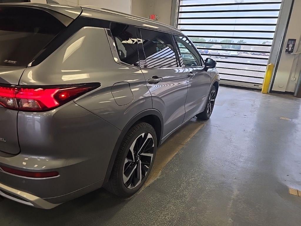 2023 Mitsubishi Outlander SEL