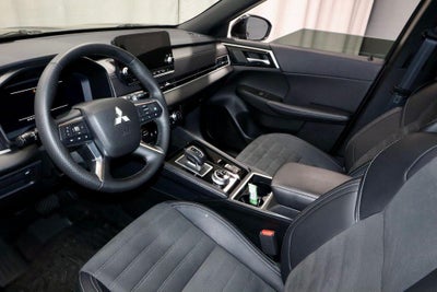 2024 Mitsubishi Outlander SE Black Edition
